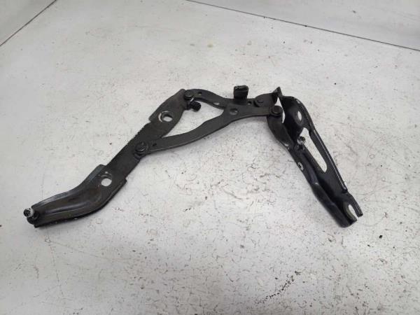 CHARNIERE DE HAYON DROIT BMW SERIE 2 F22 - Vue 1